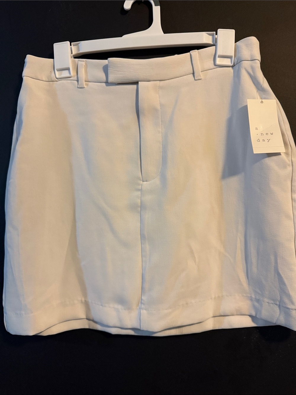 a new day Women's Cream/Off-White Tailored Skirt size M